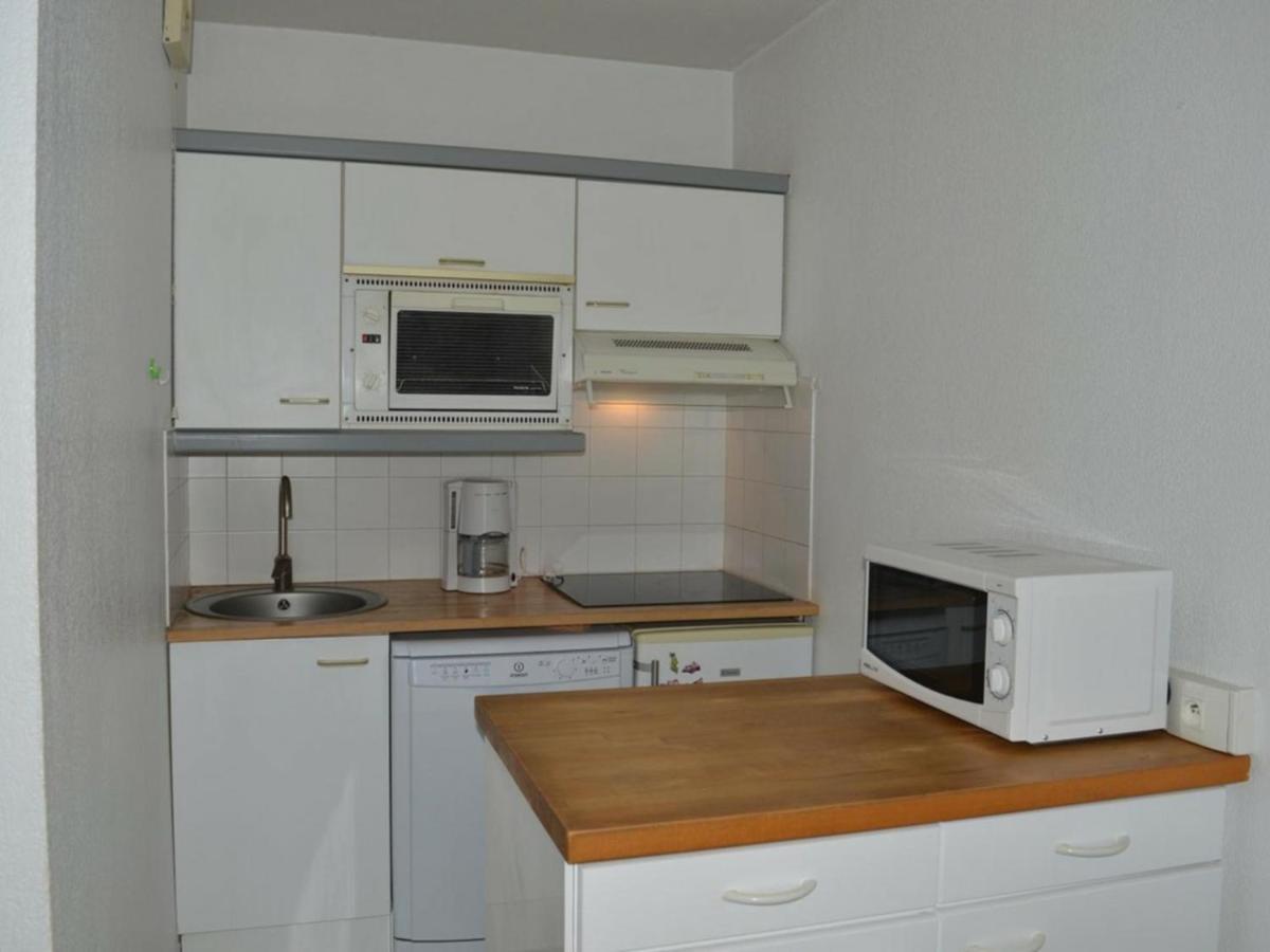 Frejus: Appt 2P, 5 Pers, Piscine, Plage A 150M, Parking, Animaux Ok - Fr-1-226A-357 Eksteriør bilde