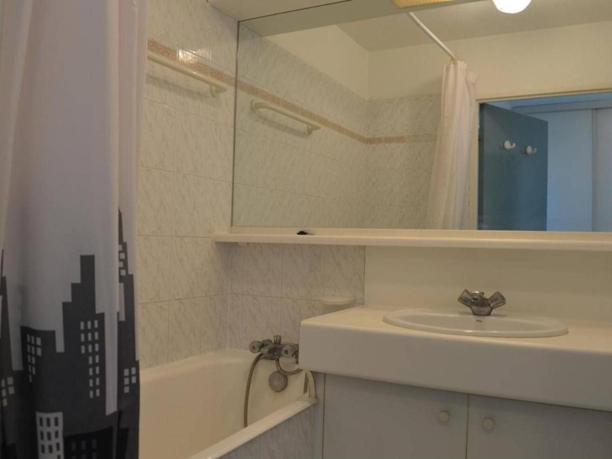 Frejus: Appt 2P, 5 Pers, Piscine, Plage A 150M, Parking, Animaux Ok - Fr-1-226A-357 Eksteriør bilde