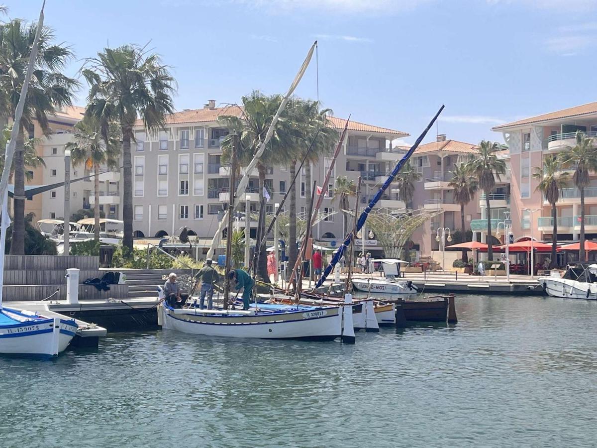 Frejus: Appt 2P, 5 Pers, Piscine, Plage A 150M, Parking, Animaux Ok - Fr-1-226A-357 Eksteriør bilde