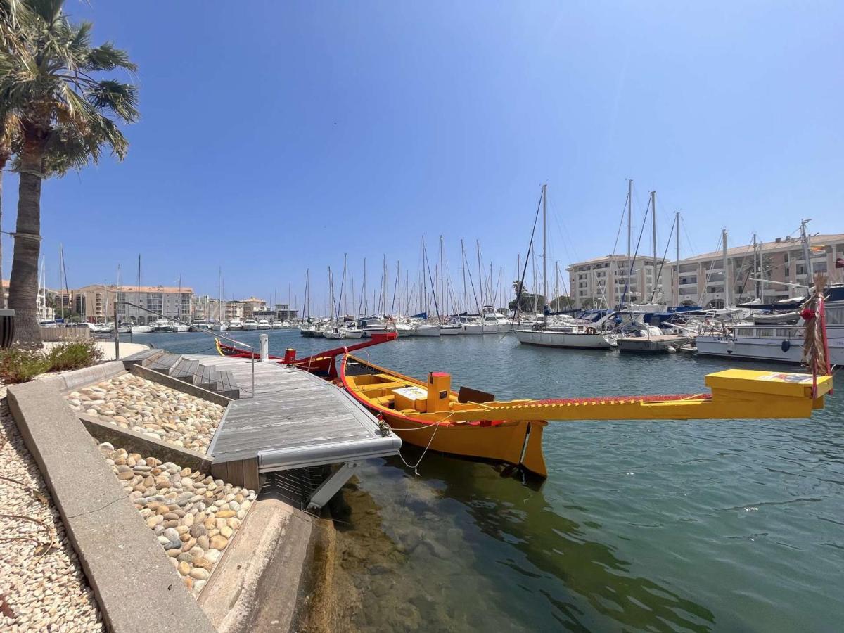 Frejus: Appt 2P, 5 Pers, Piscine, Plage A 150M, Parking, Animaux Ok - Fr-1-226A-357 Eksteriør bilde